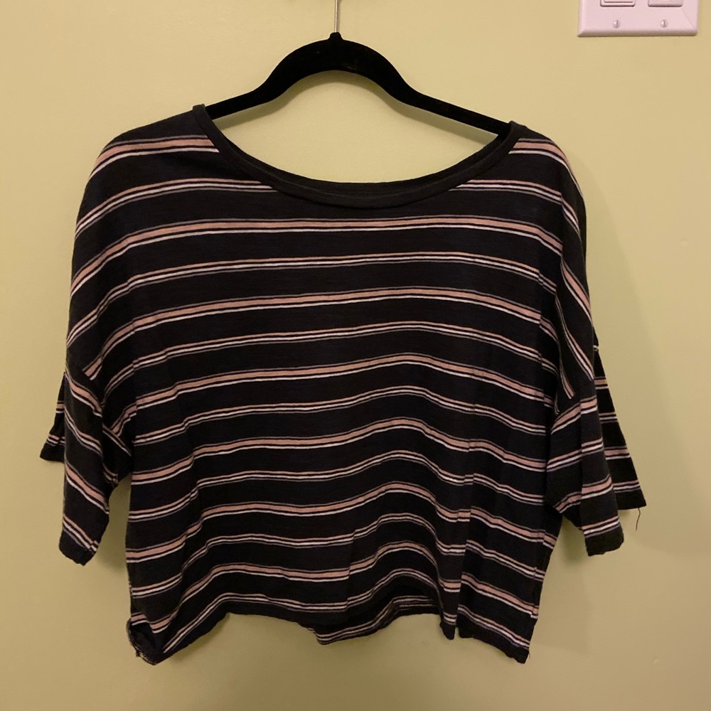 Cropped Striped American Eagle Shirt Size:XL